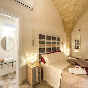 Couette-café La Luna In Cortile, Lecce